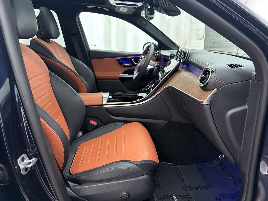 Used 2023 Mercedes-Benz GLC 300 4MATIC image 28