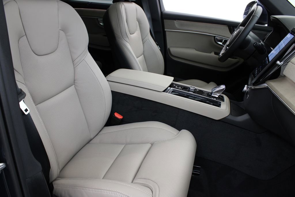 New 2026 Volvo XC90 T8 Ultra w/ Protection Package Premier AWD/4WD image 26