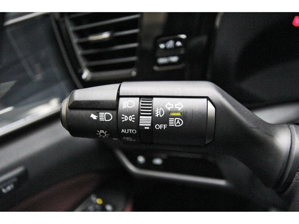 Used 2025 Lexus NX 250 FWD w/ Towing Package (2000 Lbs) image 18
