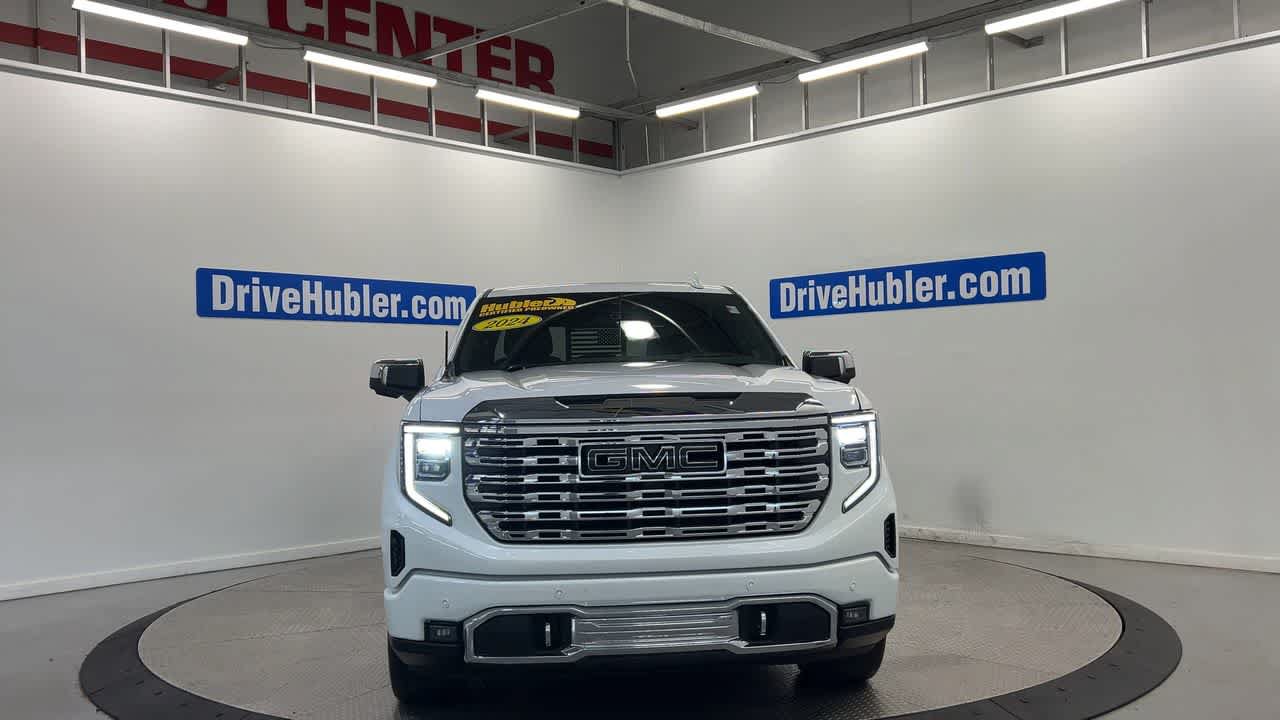 Used 2024 GMC Sierra 1500 Denali w/ Denali Reserve Package AWD/4WD image 4