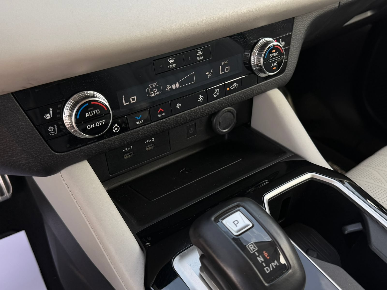 Used 2025 Mitsubishi Outlander SEL FWD image 17