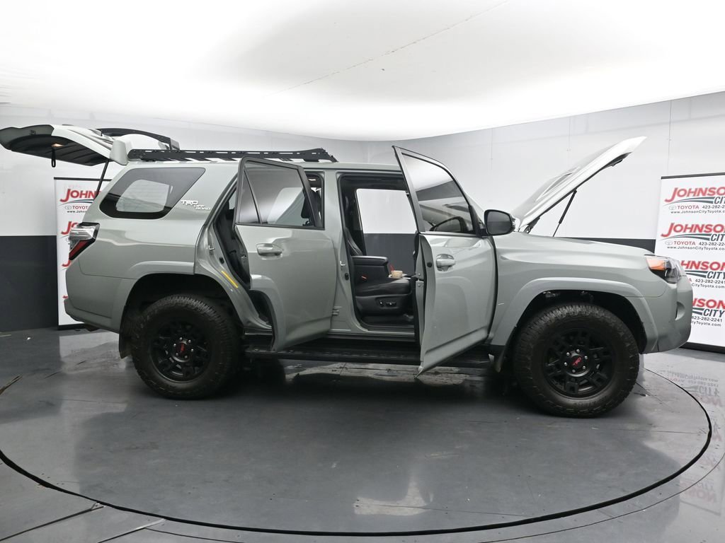 Used 2023 Toyota 4Runner TRD Off-Road Premium w/ Moonroof Package AWD/4WD image 27