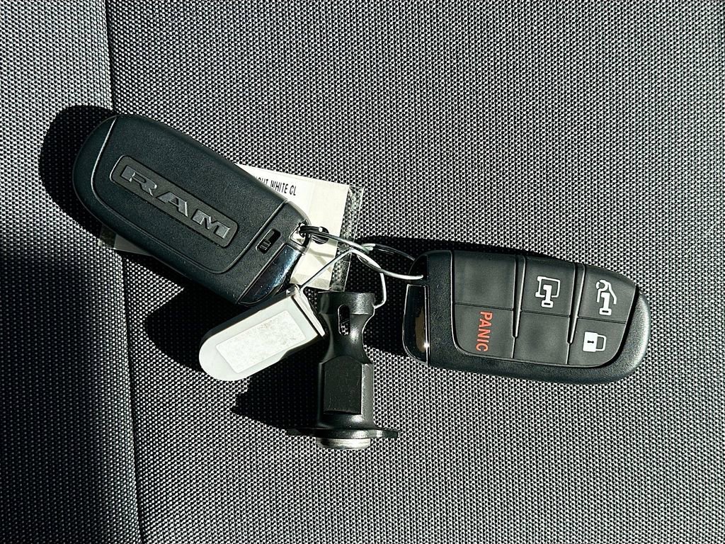 Used 2024 RAM ProMaster 3500 w/ Delivery Van Package image 35