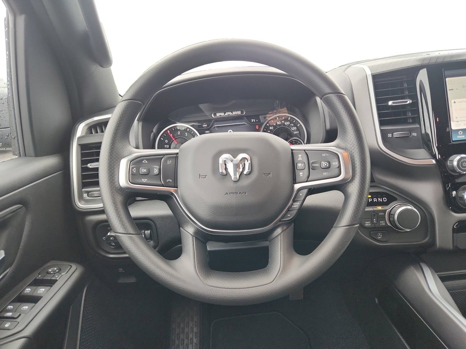 New 2026 RAM 1500 Express AWD/4WD image 22