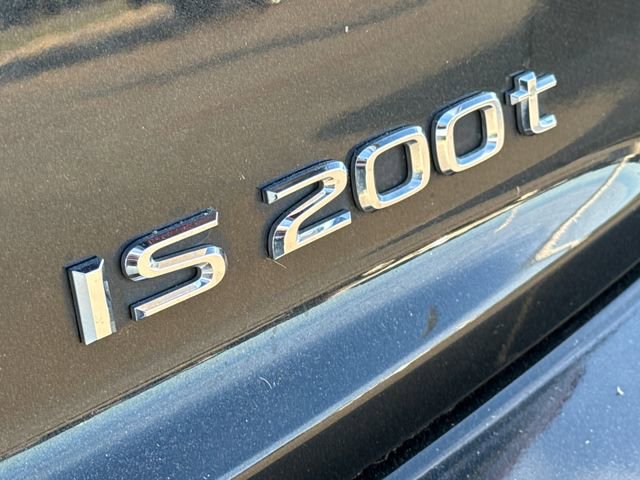 Used 2017 Lexus IS 200t w/ Navigation System Package RWD image 8