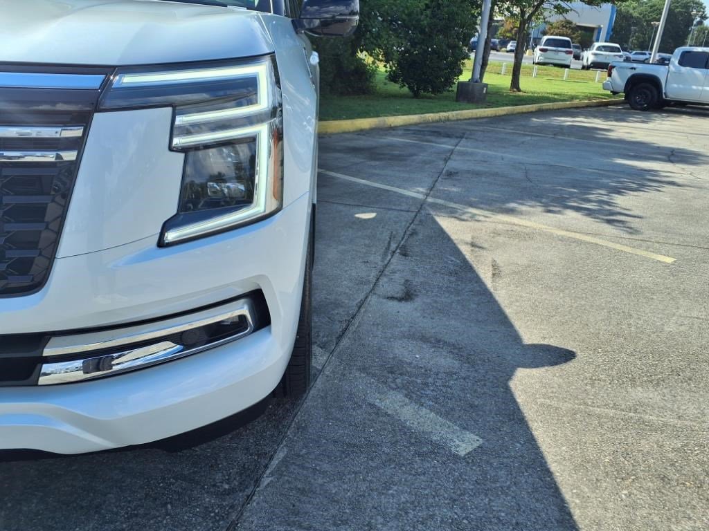New 2025 Nissan Armada Platinum Reserve image 3