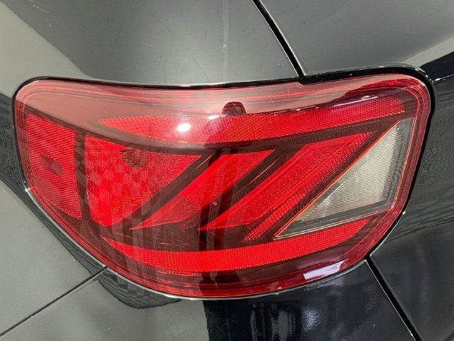 Used 2026 Hyundai Venue SE FWD image 32