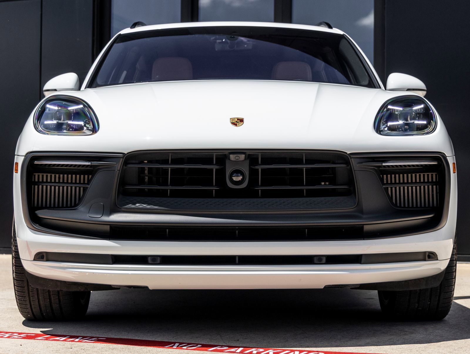 Used 2022 Porsche Macan GTS AWD/4WD image 8