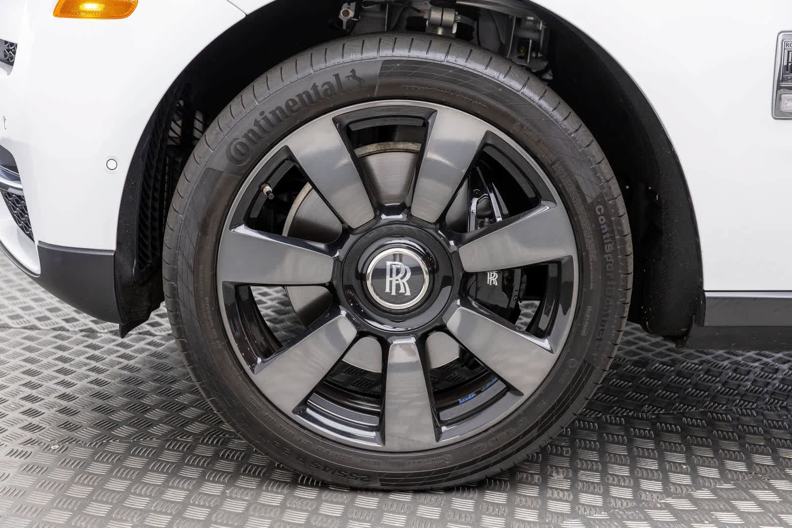 Used 2021 Rolls-Royce Cullinan AWD/4WD image 7