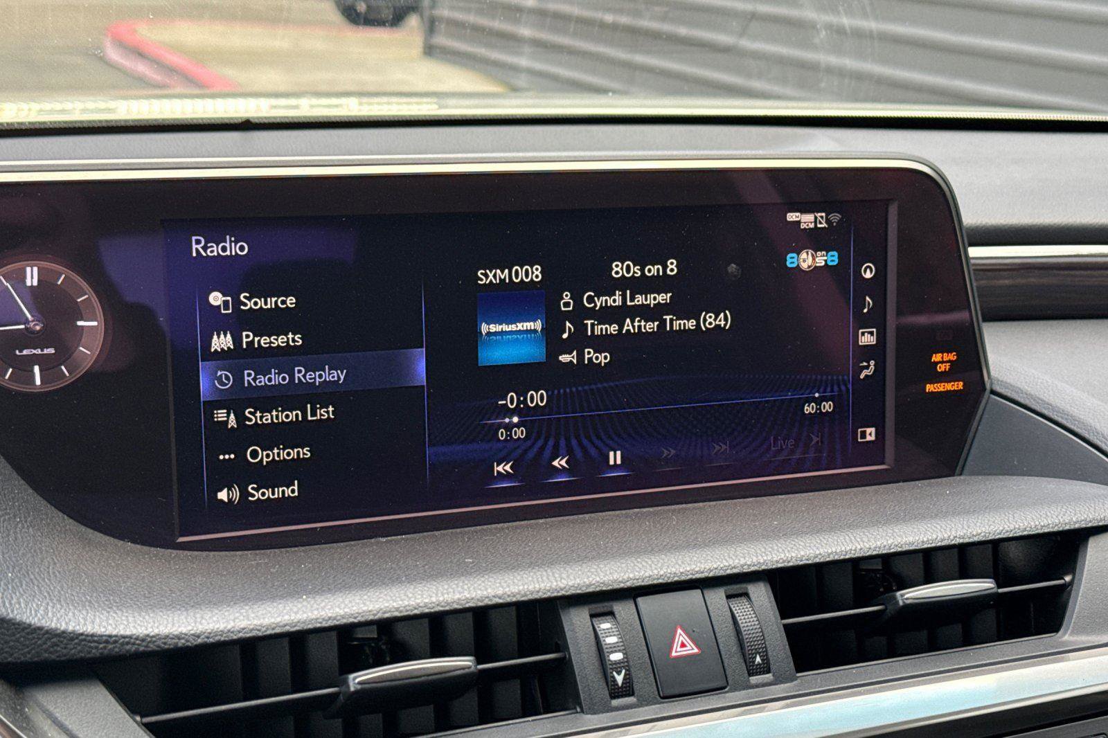 Used 2021 Lexus ES 300h w/ Accessory Package 2 image 17