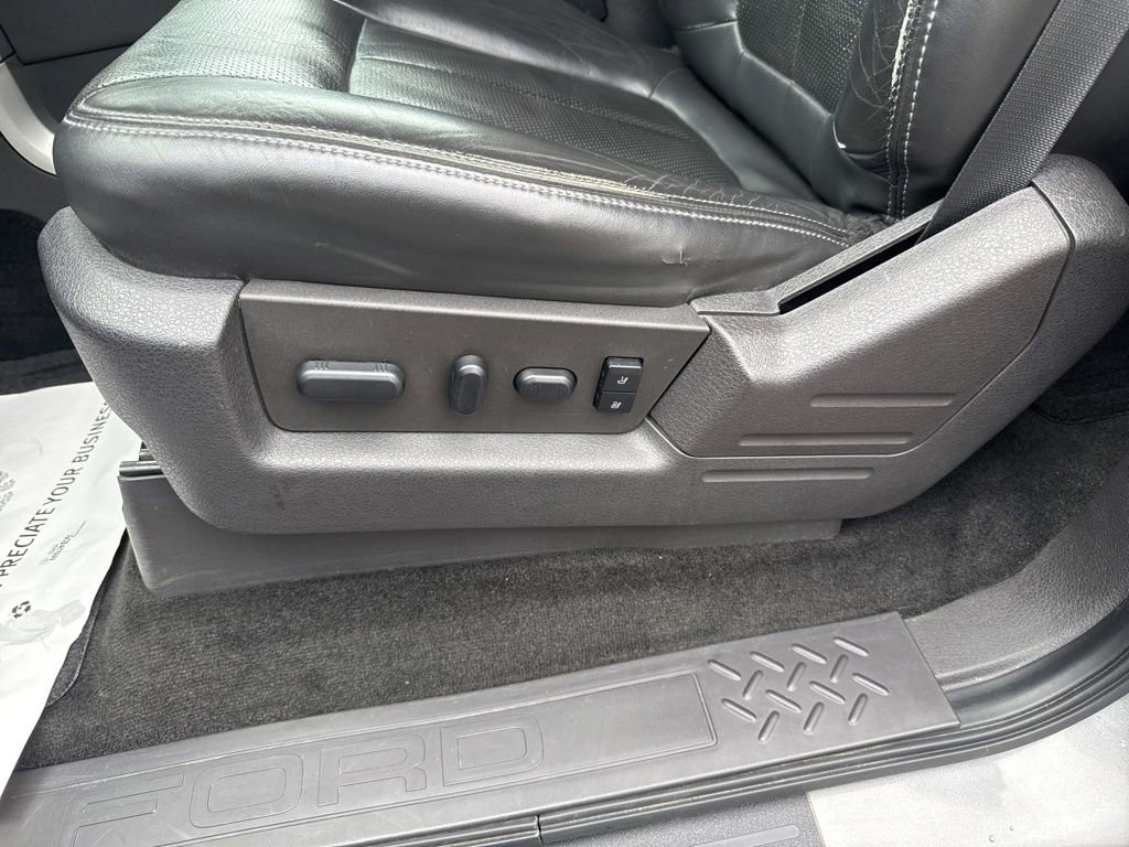 Used 2011 Ford F150 Lariat w/ Lariat Chrome Pkg AWD/4WD image 3