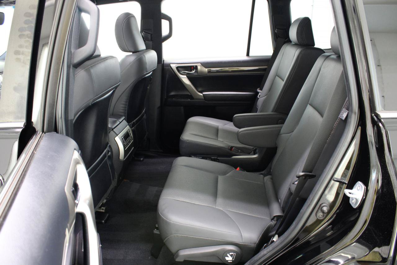 Used 2020 Lexus GX 460 Premium AWD/4WD image 38