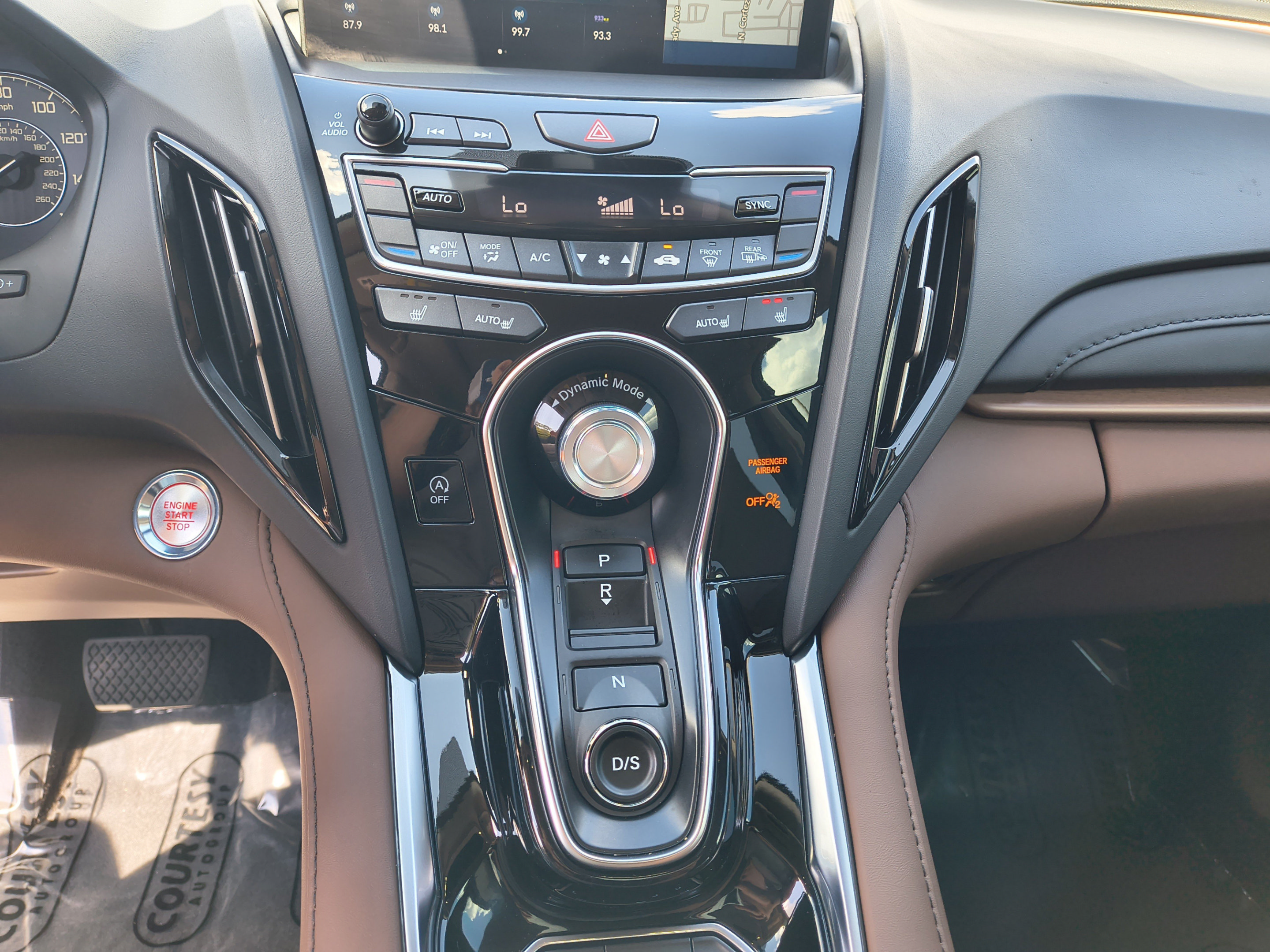 Used 2024 Acura RDX w/ Technology Package AWD/4WD image 30