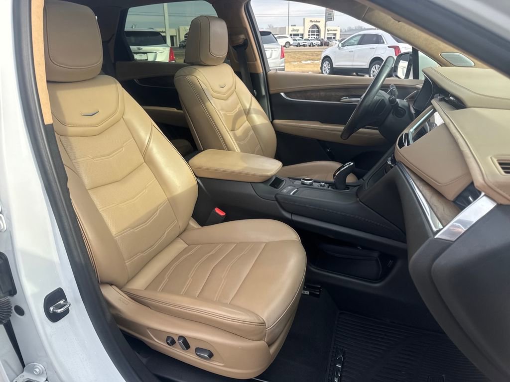 Used 2023 Cadillac XT5 Premium Luxury w/ Platinum Package image 15