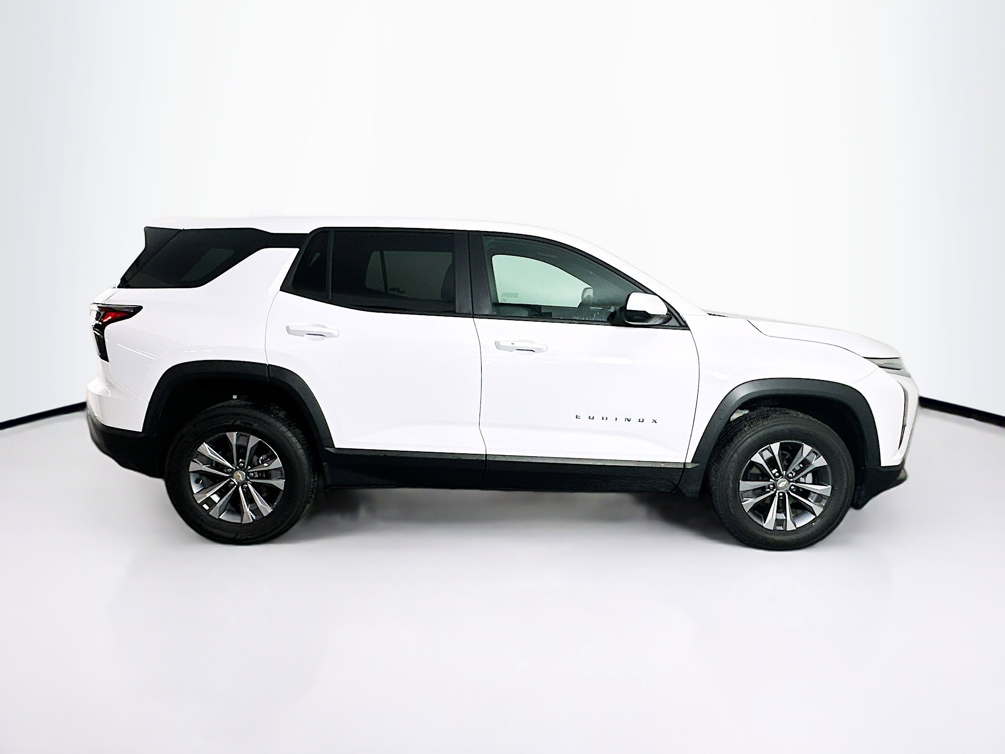 Used 2025 Chevrolet Equinox LT image 10