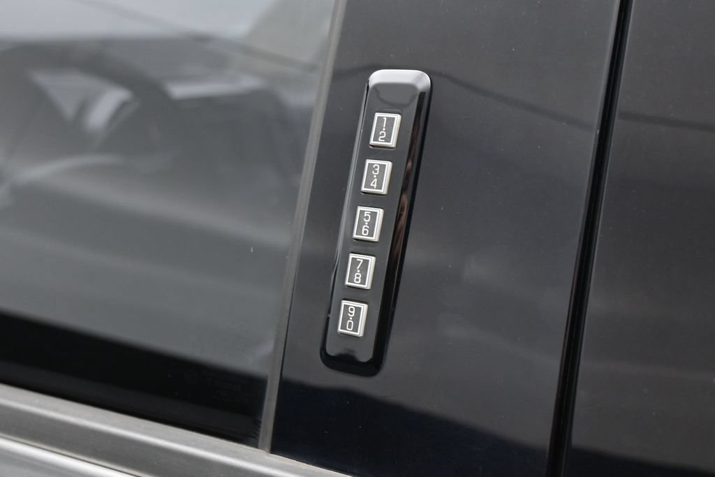 Used 2016 Ford F150 XLT w/ Equipment Group 301A Mid AWD/4WD image 10