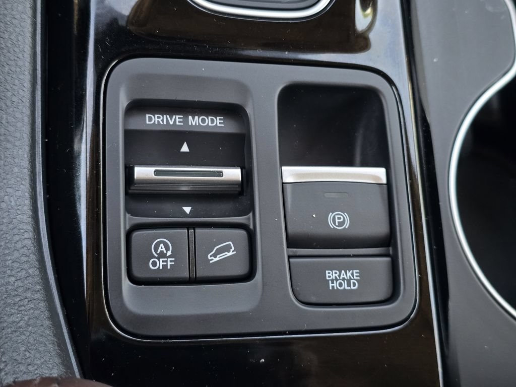 Used 2024 Honda Pilot Elite image 22
