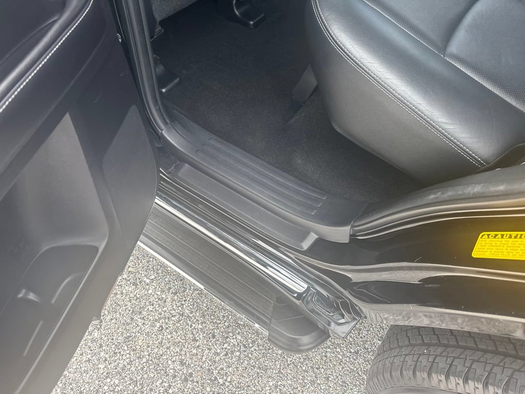 Used 2017 Toyota 4Runner Limited AWD/4WD image 19