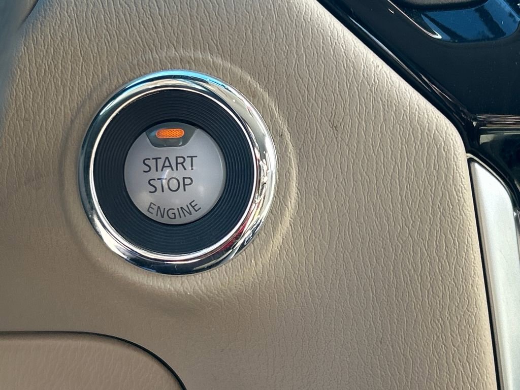 Used 2018 Nissan Pathfinder SV w/ SV All Weather Package image 18