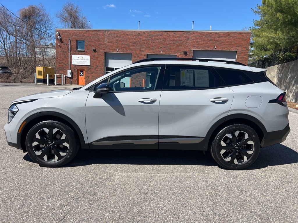 Certified 2023 Kia Sportage X-Line image 2