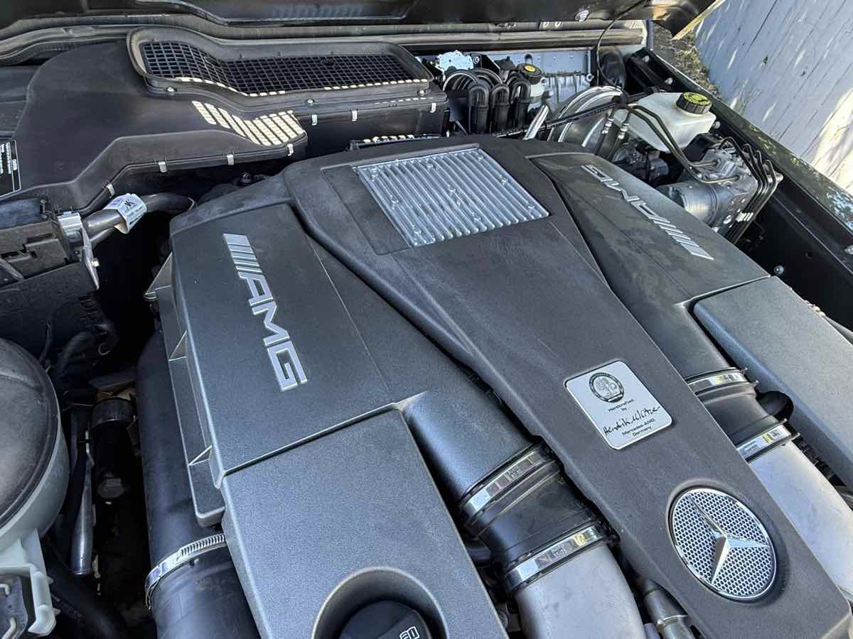 Used 2015 Mercedes-Benz G 63 AMG 4MATIC image 38