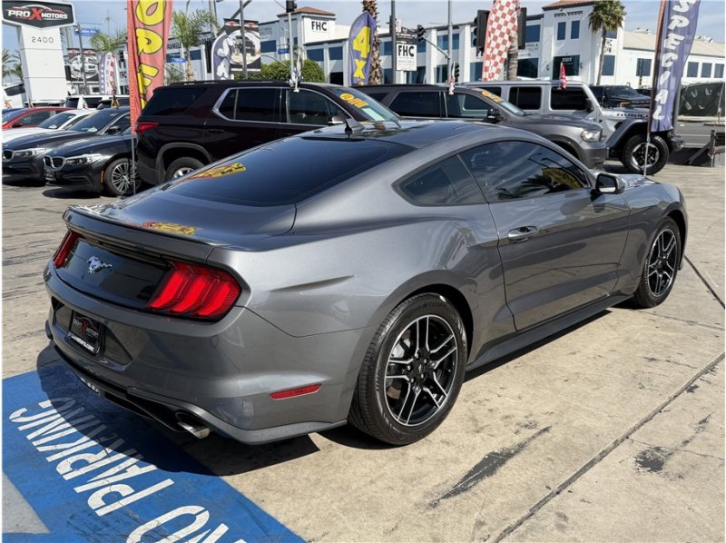 Used 2021 Ford Mustang Premium RWD image 6