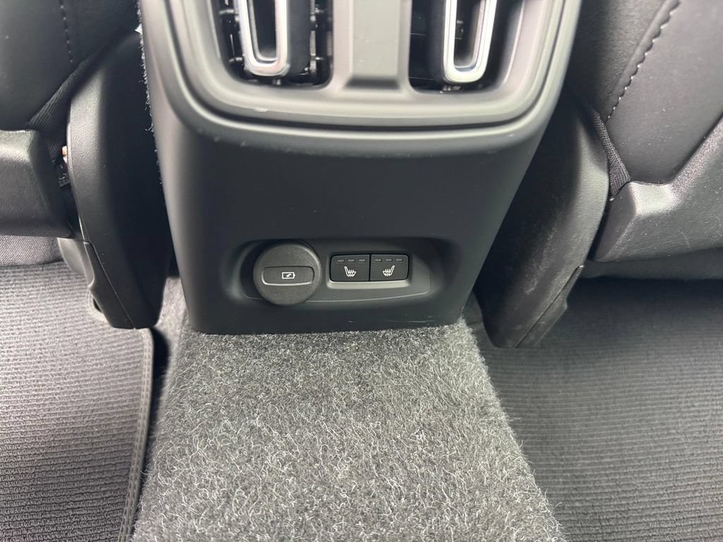 Certified 2023 Volvo C40 P8 Recharge Plus w/ Climate Package AWD/4WD image 10