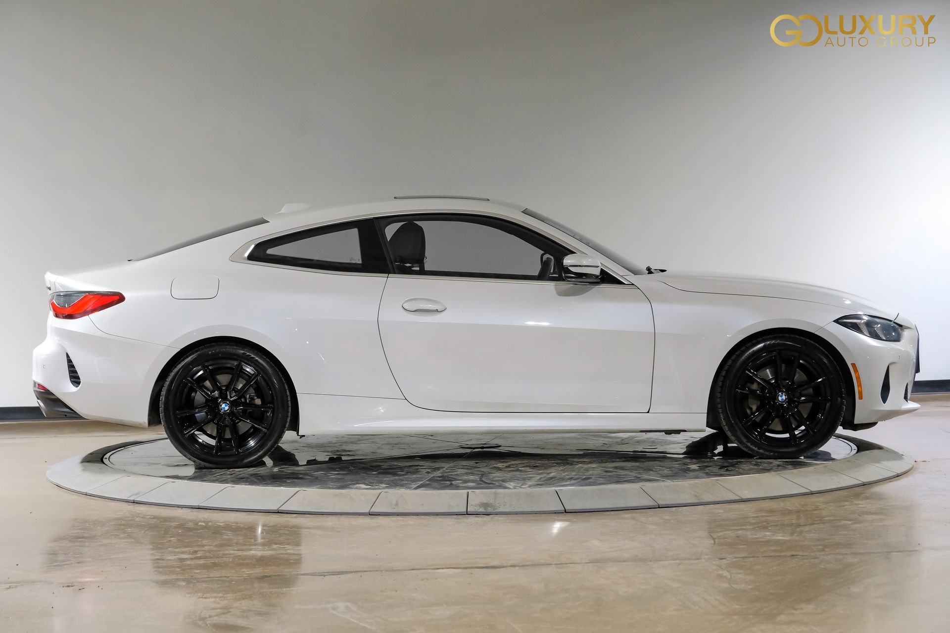 Used 2025 BMW 430i Coupe w/ Premium Package RWD image 9