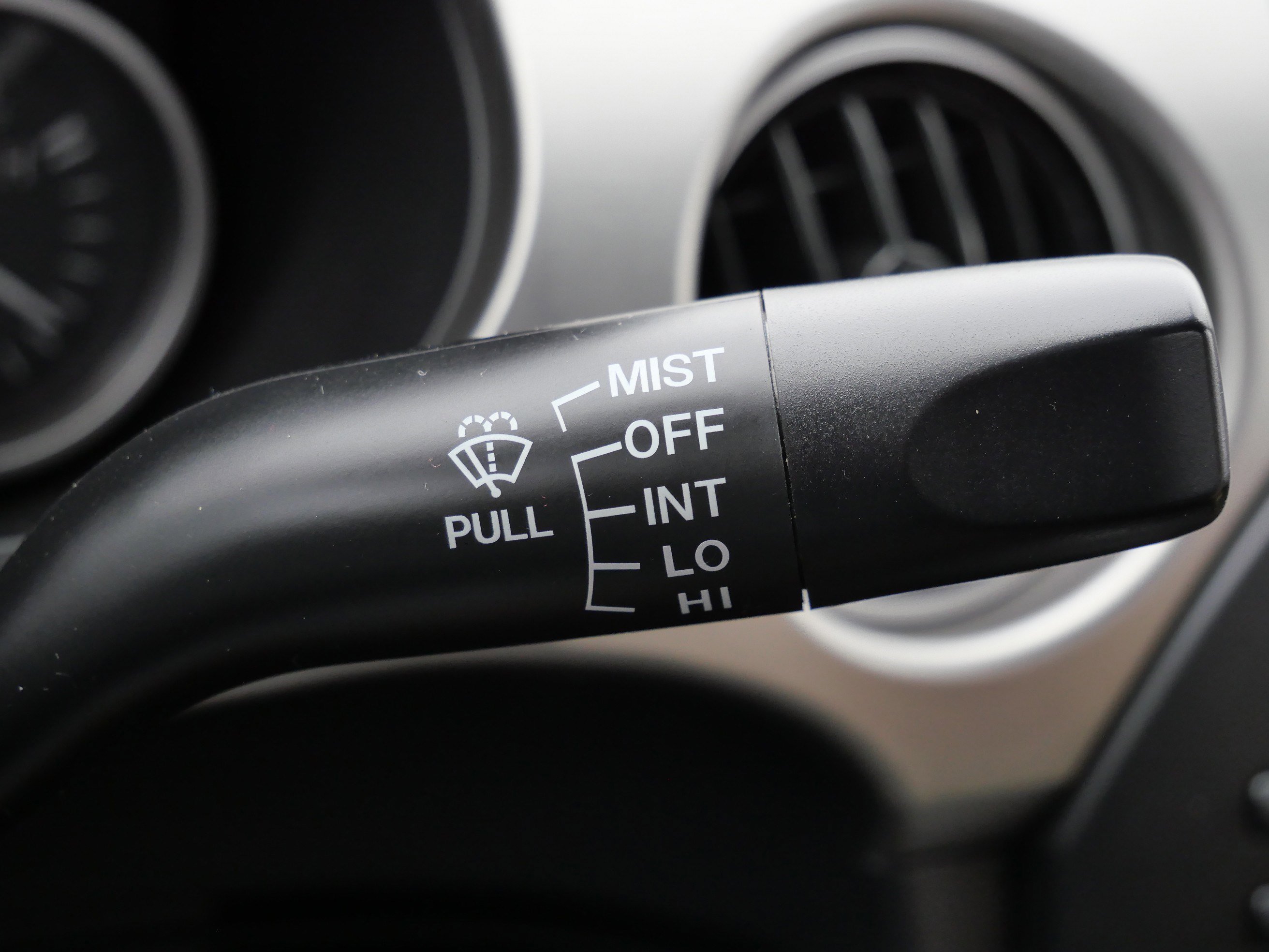 Used 2011 MAZDA MX-5 Miata Grand Touring w/ Premium Pkg image 32