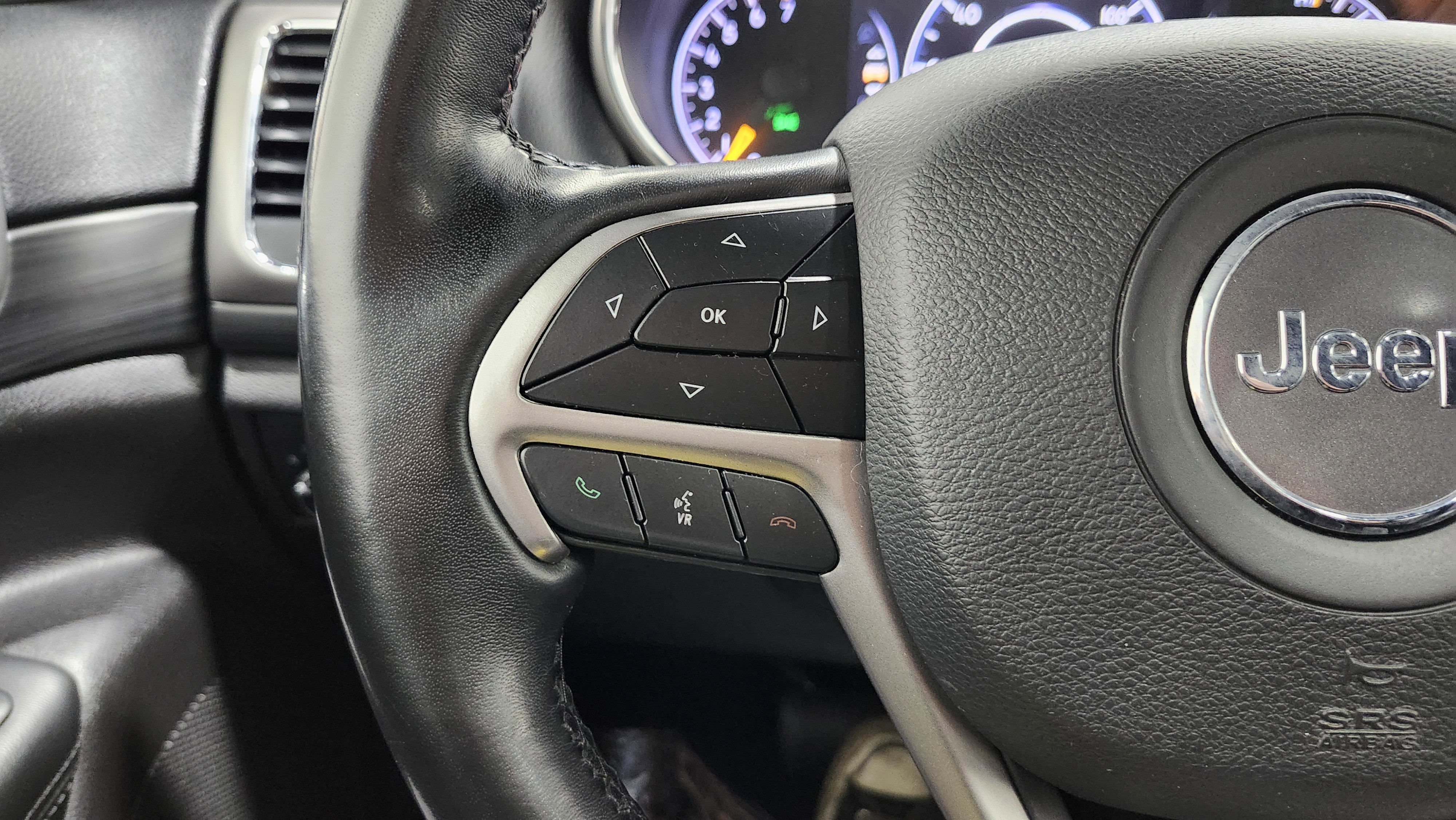 Used 2019 Jeep Grand Cherokee Altitude image 35