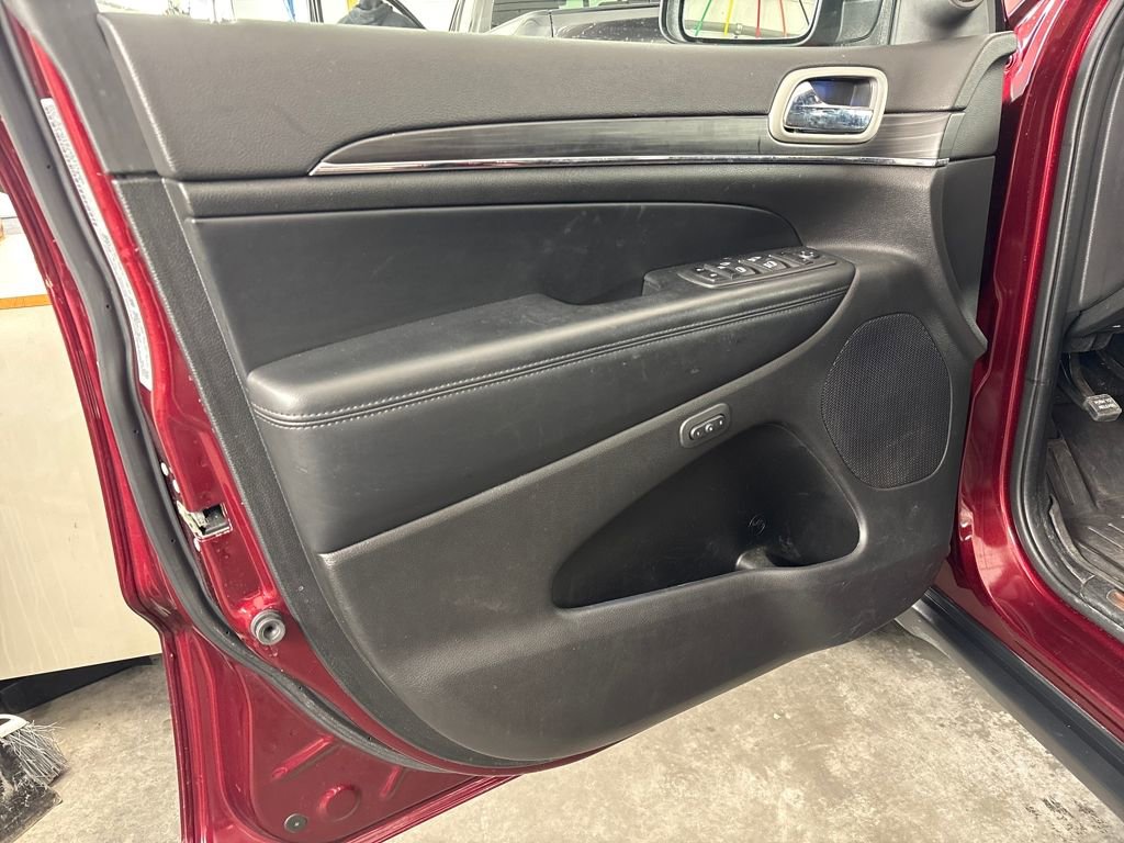 Used 2022 Jeep Grand Cherokee Limited w/ Tech Group image 13