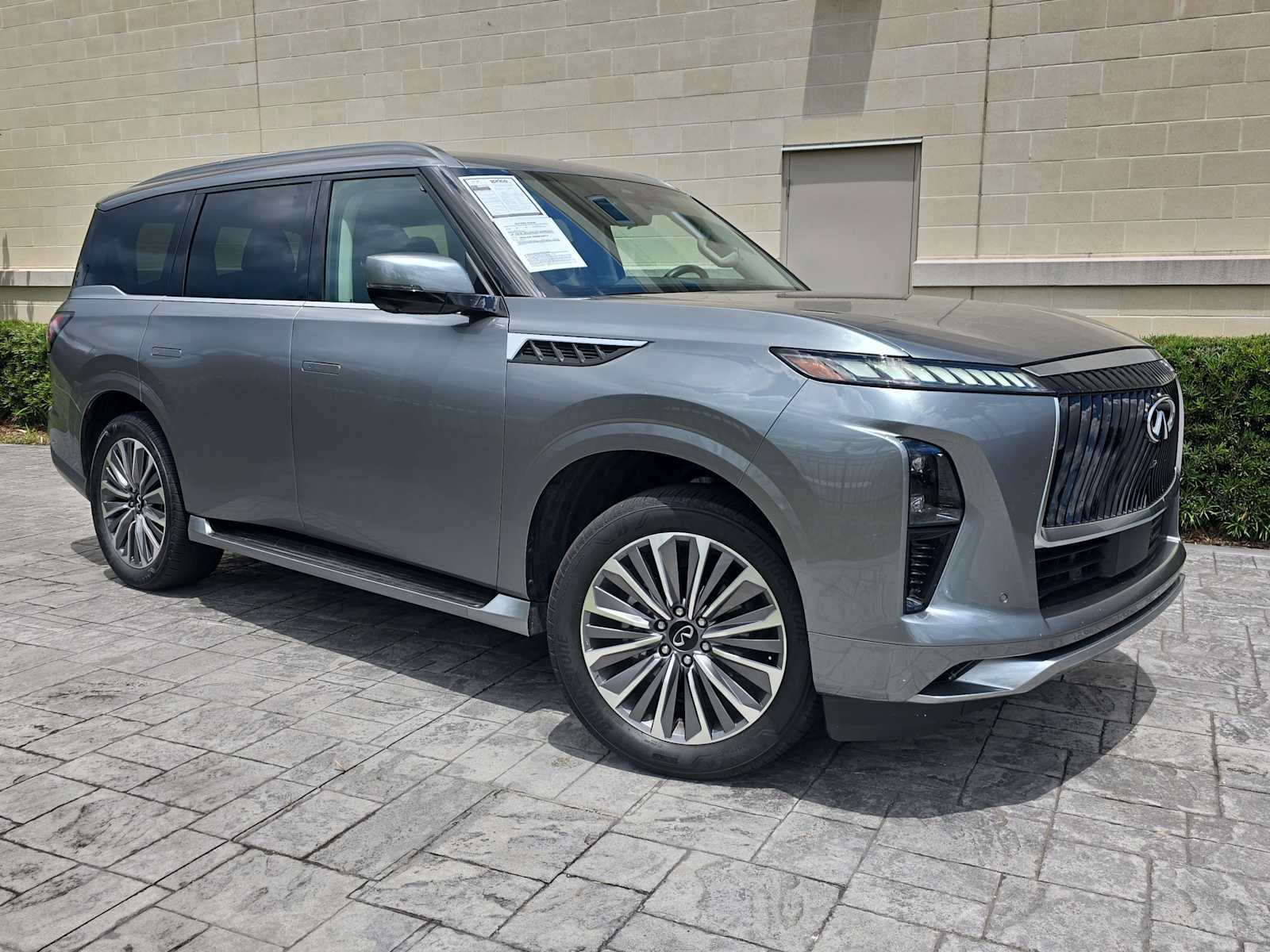 Certified 2025 INFINITI QX80 Sensory AWD/4WD image 32