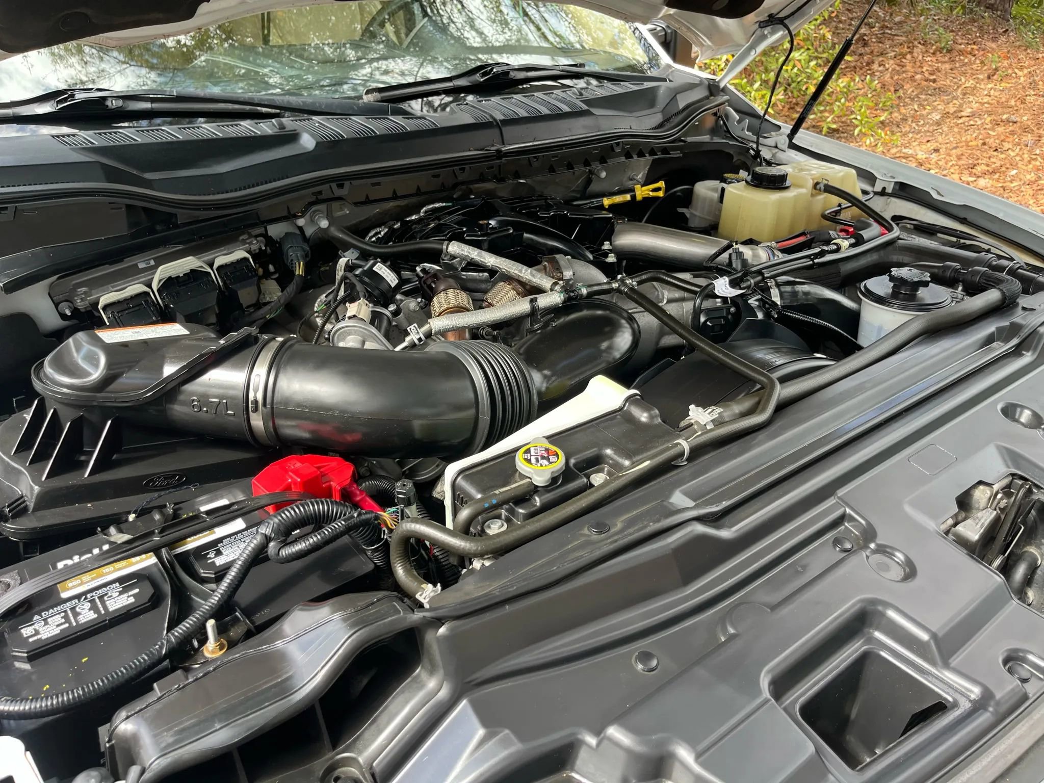 Used 2019 Ford F250 Lariat w/ Lariat Ultimate Package AWD/4WD image 16