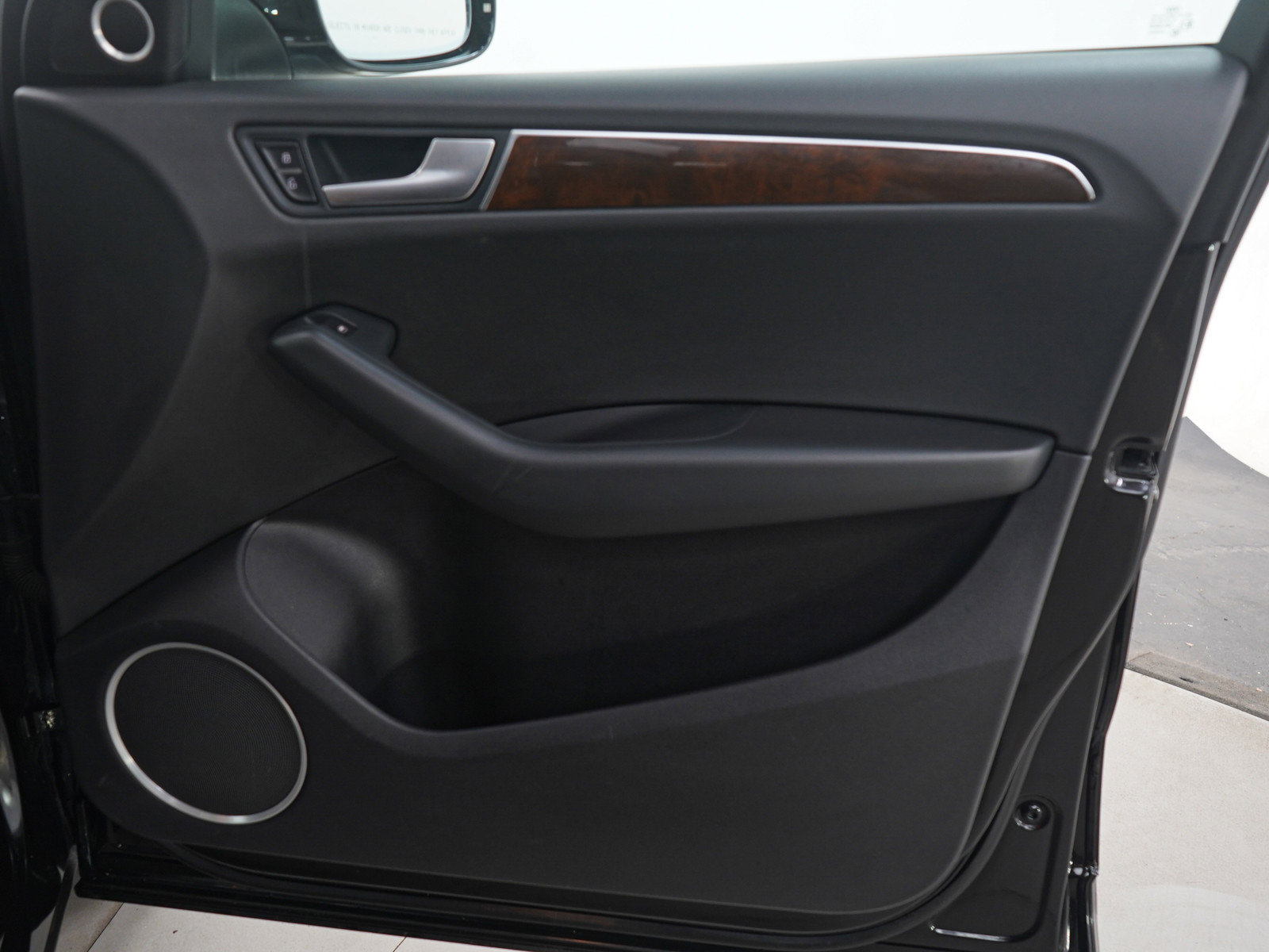 Used 2011 Audi Q5 2.0T Premium Plus image 12