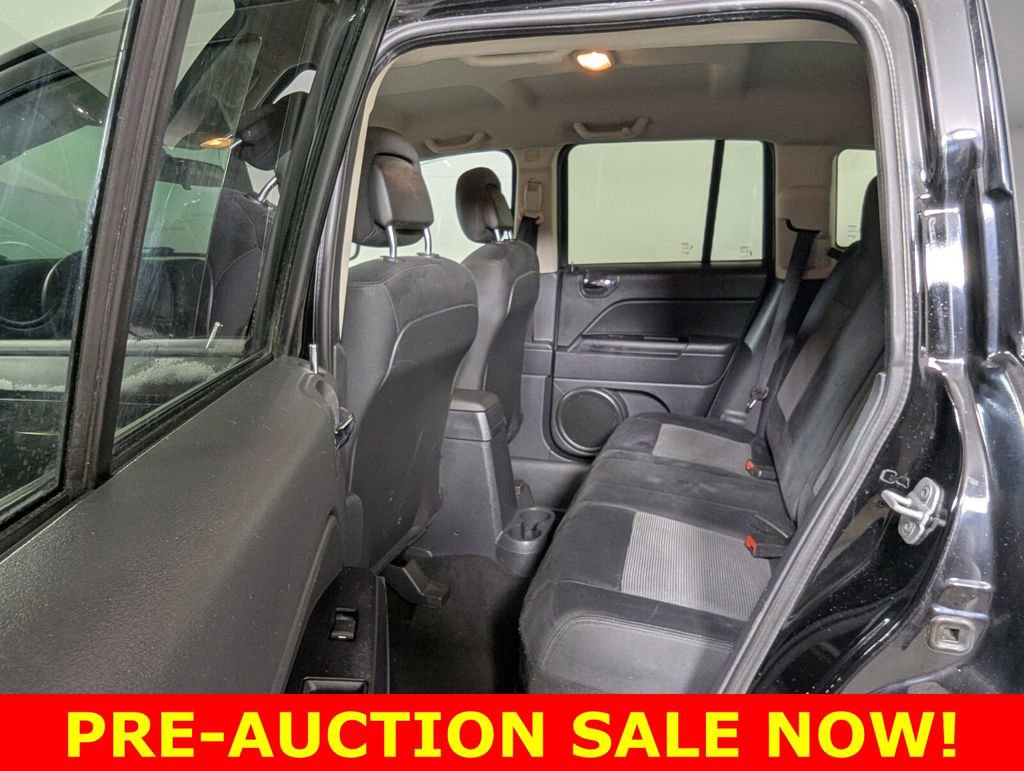 Used 2012 Jeep Compass Sport image 19