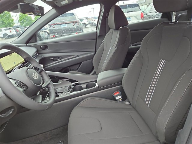 New 2025 Hyundai Elantra SEL image 25