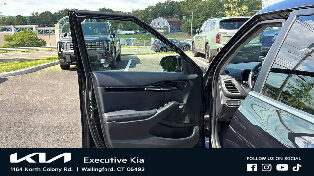 Certified 2024 Kia Seltos SX w/ SX Sunroof Package AWD/4WD image 8