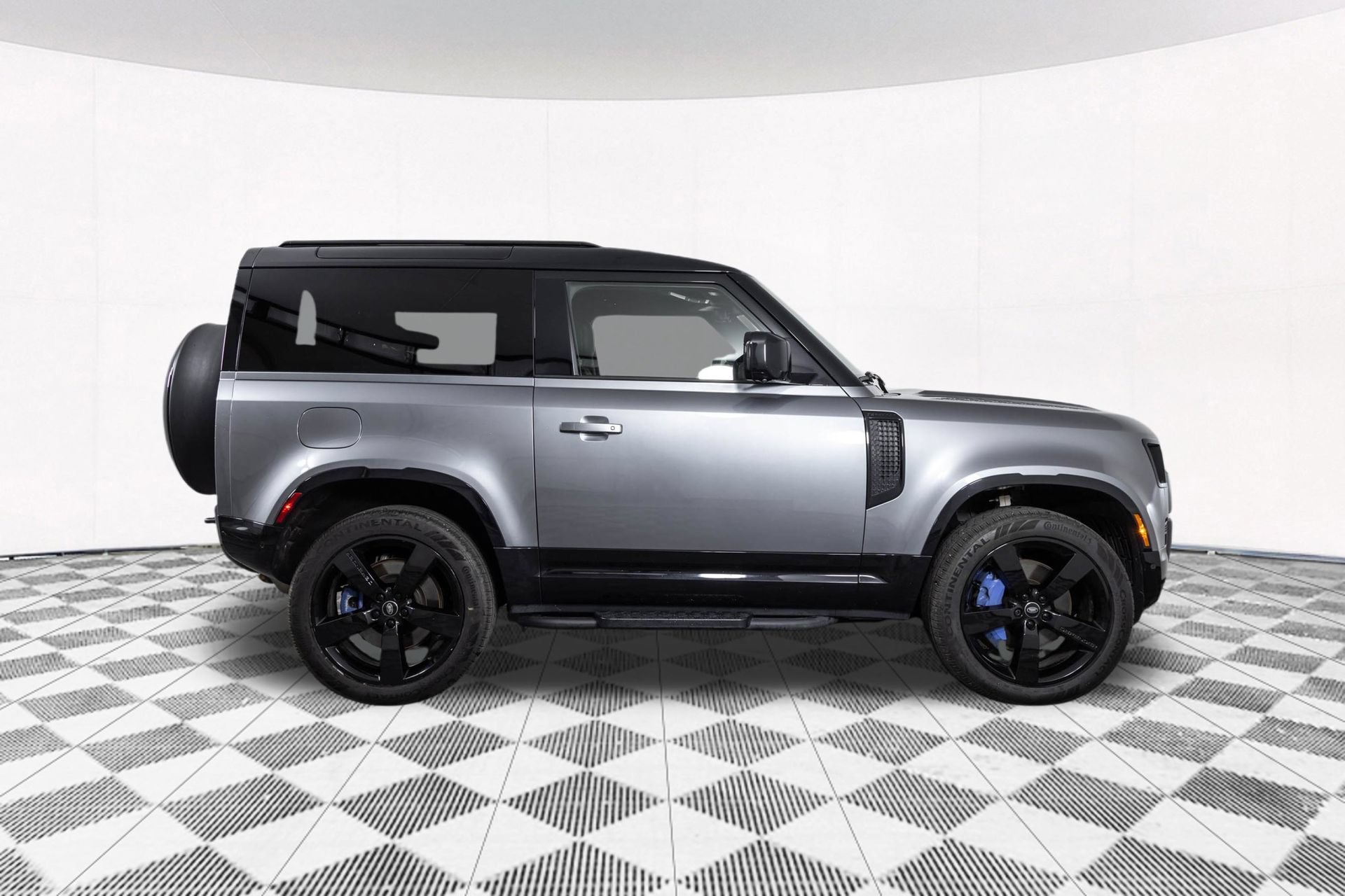 Used 2023 Land Rover Defender 90 X-Dynamic SE AWD/4WD image 20