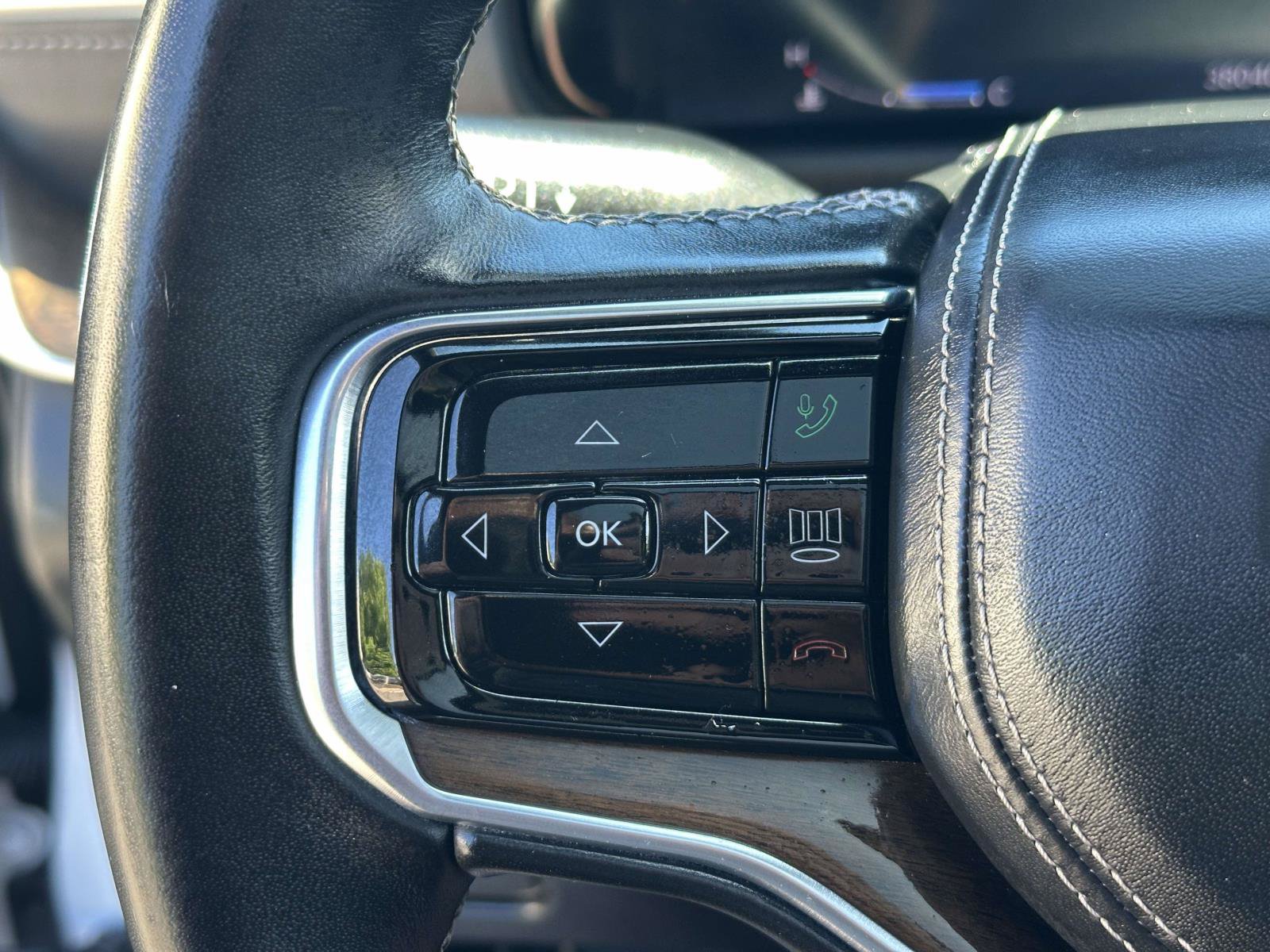 Used 2022 Jeep Grand Wagoneer Series II w/ Premium Group II AWD/4WD image 24