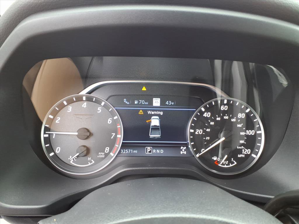 Certified 2021 Nissan Titan SV w/ SV Convenience Package image 9