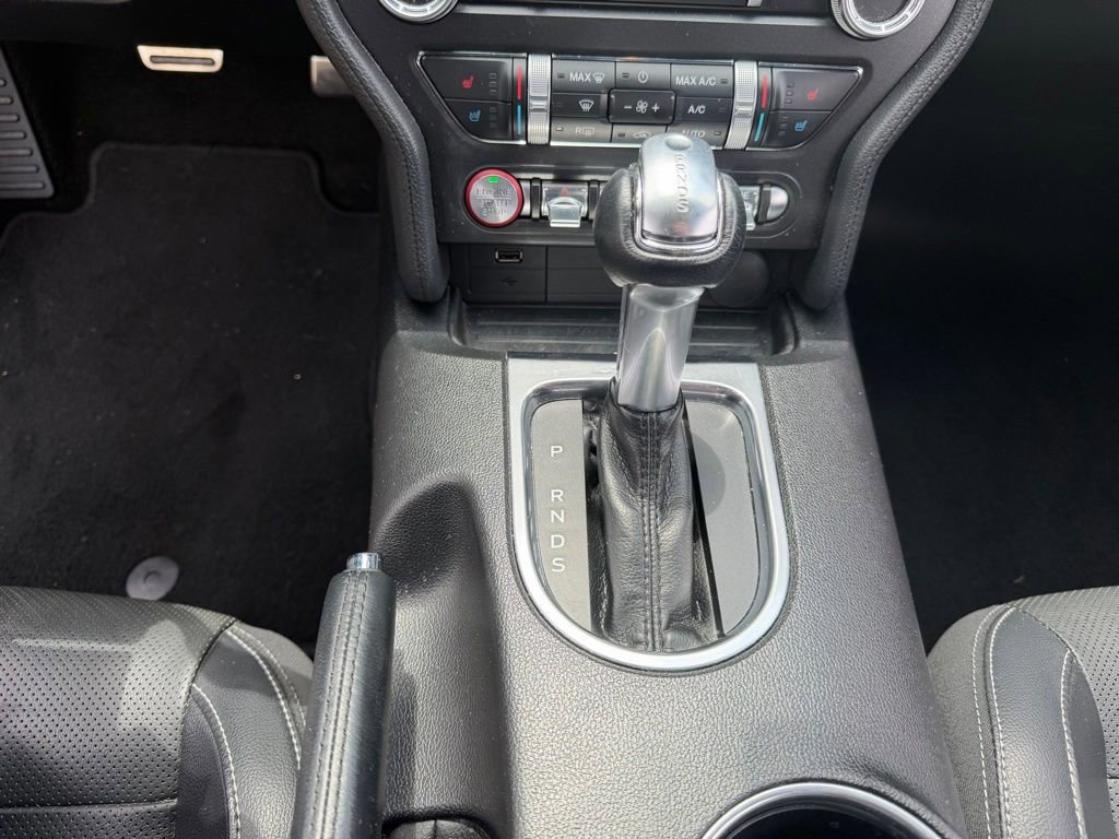 Used 2019 Ford Mustang GT Premium w/ Black Accent Package RWD image 22