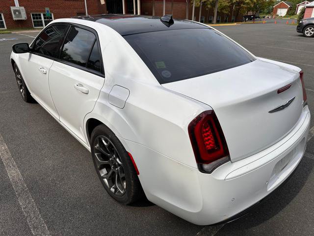 Used 2015 Chrysler 300 S w/ 300S Premium Group RWD image 4