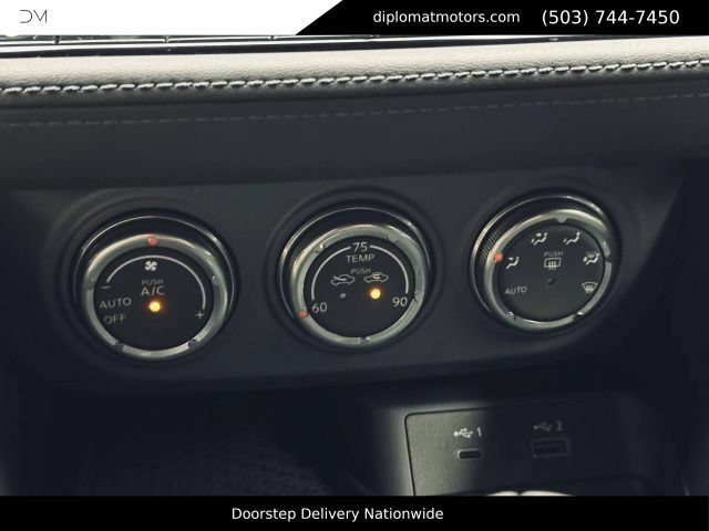 Used 2024 Nissan Z Performance w/ Floor Mat Package RWD image 33