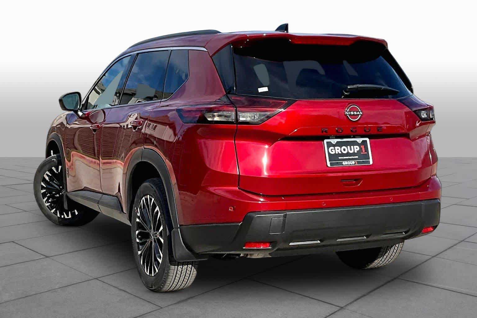 New 2027 Nissan Rogue Dark Armor FWD image 7