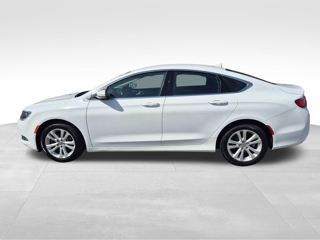 Used 2016 Chrysler 200 Limited Platinum w/ Comfort & Convenience Group image 3