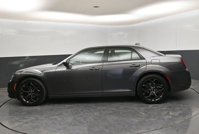 Used 2019 Chrysler 300 S image 5