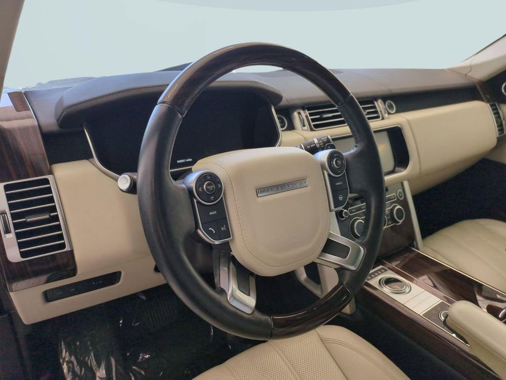 Used 2017 Land Rover Range Rover HSE AWD/4WD image 13