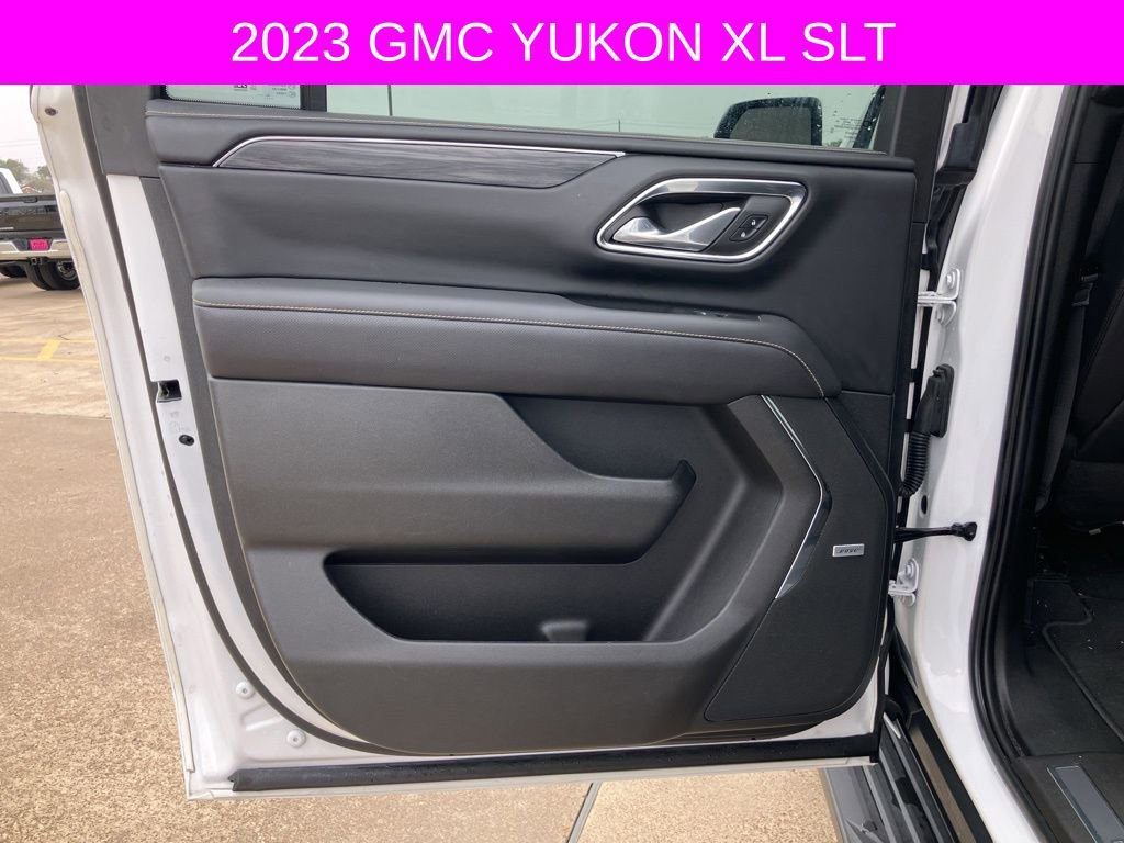 Used 2023 GMC Yukon XL SLT image 19