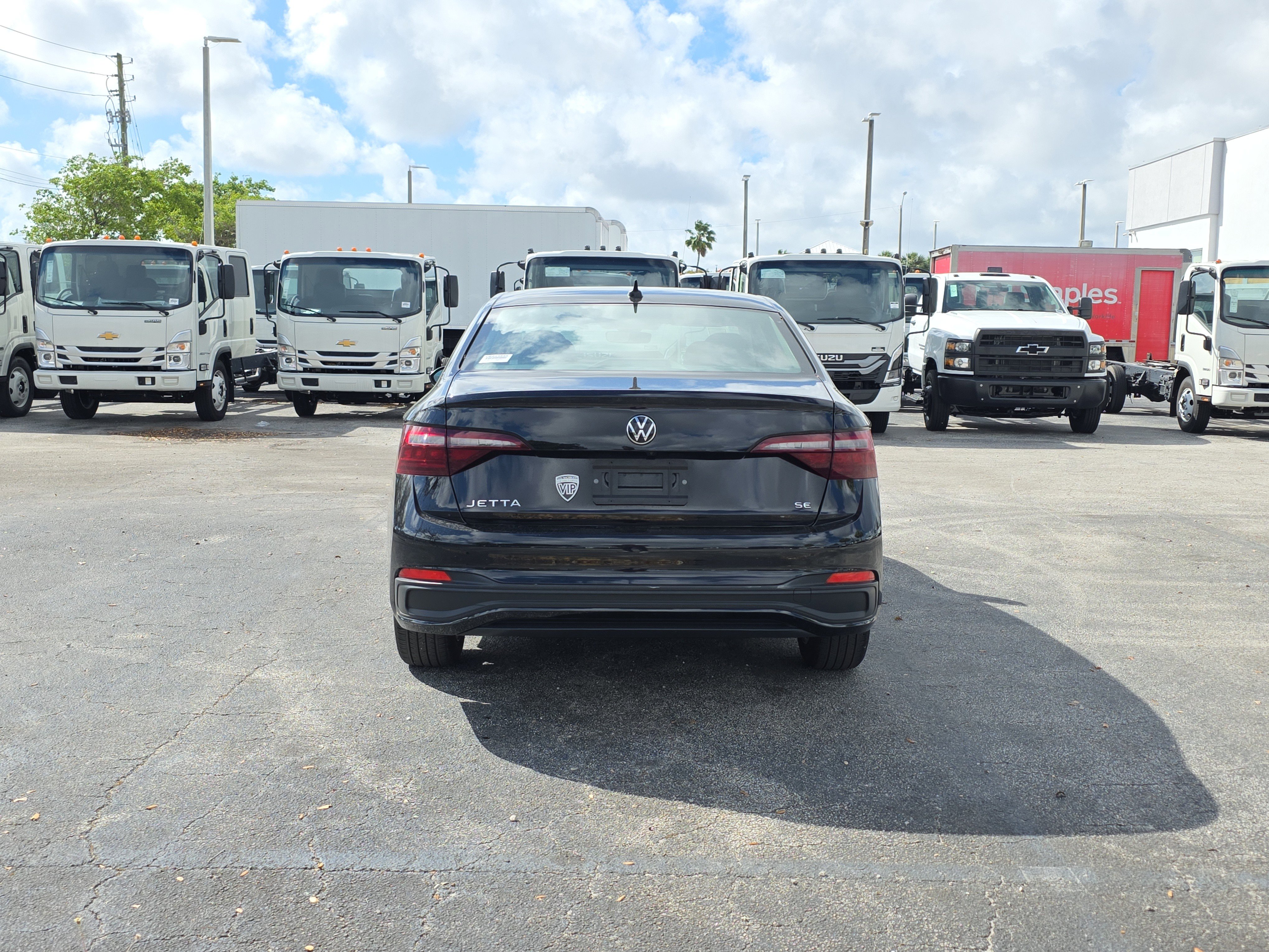 Used 2024 Volkswagen Jetta SE image 46