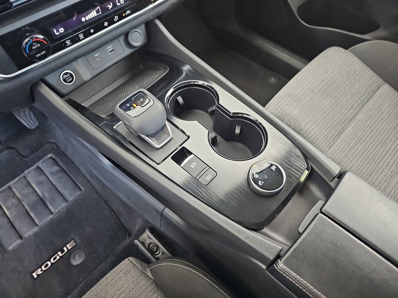 Used 2023 Nissan Rogue SV AWD/4WD image 29